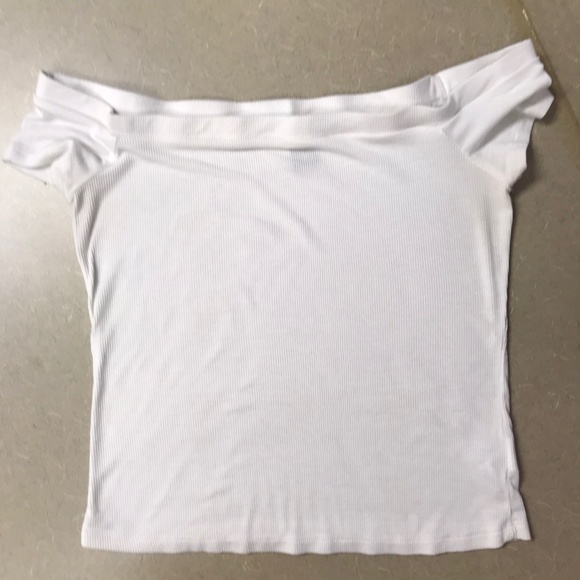 U 2 B women’s off shoulder top - Picture 1 of 10